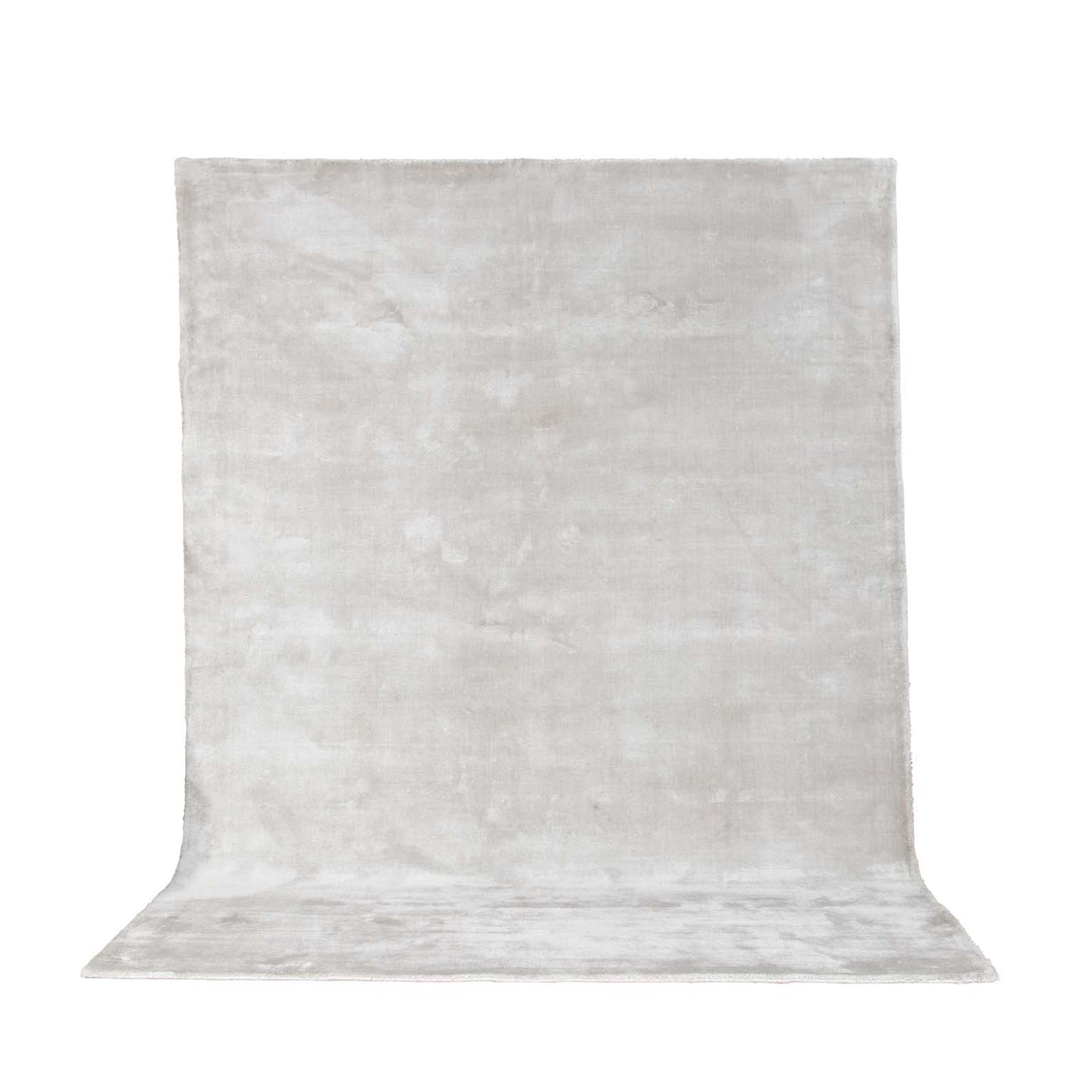 Se VENTURE DESIGN Indra gulvtæppe - sølv viskose og bomuld (200x300) ❤ Kæmpe udvalg i Venture Design - Køb online på udsalg og tilbud lige nu ❤ Billig fragt og hurtig levering - Varenummer: Boboonline-50486 og barcode / Ean: 7350107085718 på lager - Udsalg på Interiør,Plaids, gulvtæpper og sengetæpper mm.,Gulvtæpper,
Plaids, gulvtæpper og sengetæpper mm.,
Tæpper til stuen,
Tæpper til entré, Få op til 67% i rabat - Shop udsalg fra mere end 1.798 mærker