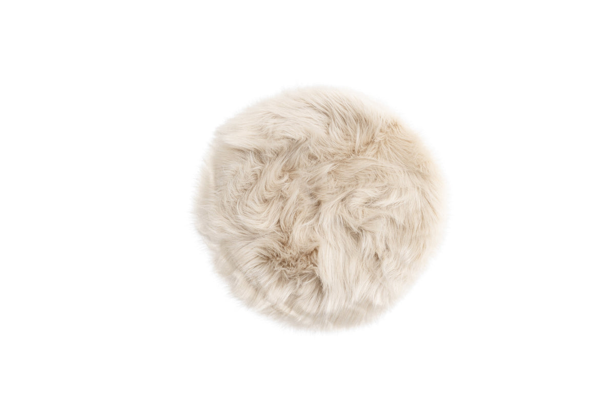 Se VENTURE DESIGN Katy sædeskind, rund - beige akryl falsk pels (Ø34) ❤ Kæmpe udvalg i Venture Design - Køb online på udsalg og tilbud lige nu ❤ Billig fragt • Hurtig levering - Varenummer: Boboonline-105624 og barcode / Ean: 7340220802033 på lager - Udsalg på Interiør,Puder, dyner, betræk, hynder og skind,Skind,Sædeskind og skindhynder,
Interiør,
Puder, dyner, betræk, hynder og skind,
Skind Få op til 69% i rabat - Find over 1.798 brands på udsalg