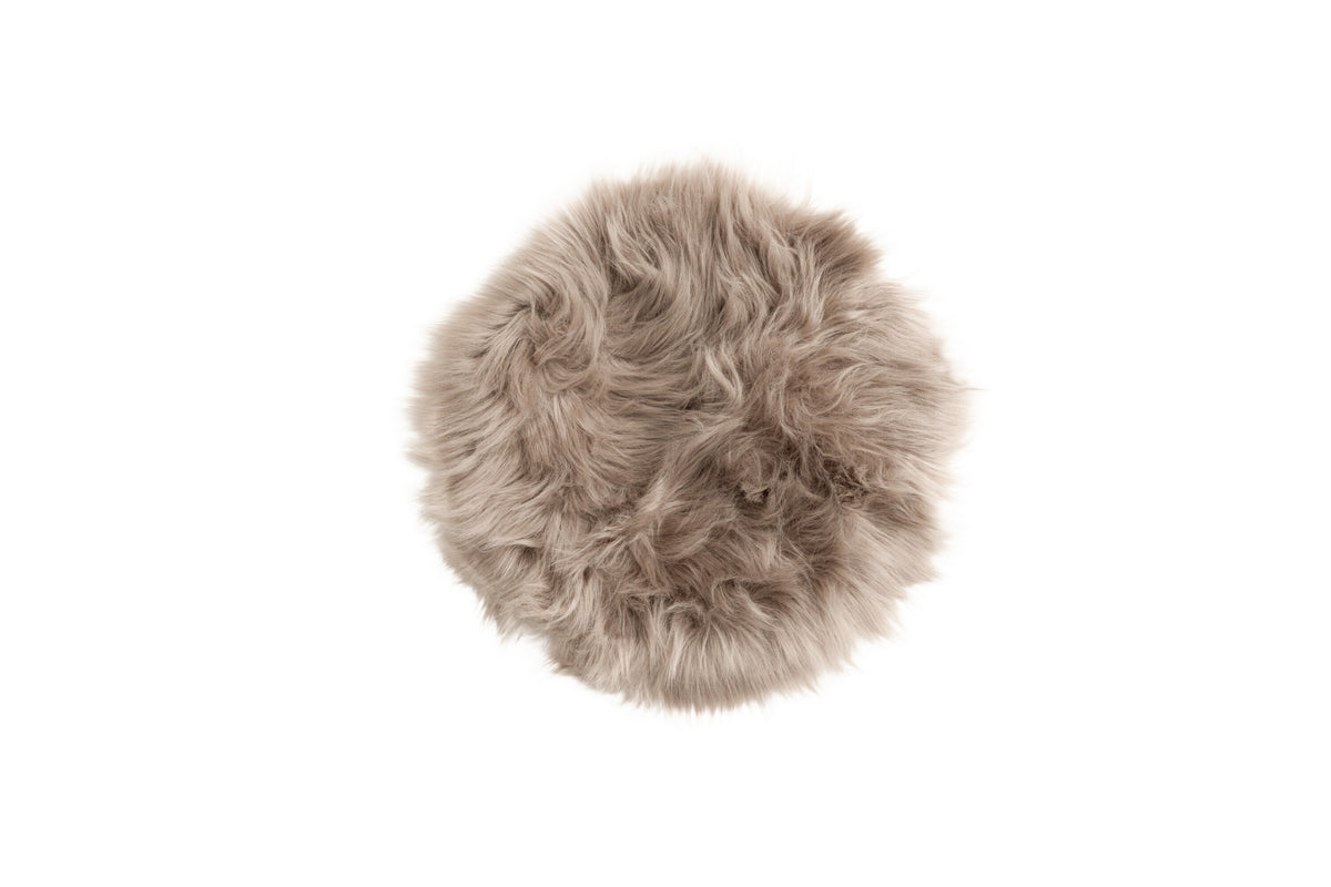 Se VENTURE DESIGN Katy sædeskind, rund - brun akryl falsk pels (Ø34) ❤ Kæmpe udvalg i Venture Design - Køb online på udsalg og tilbud lige nu ❤ Billig fragt • Hurtig levering - Varenummer: Boboonline-105632 og barcode / Ean: 7340220802057 på lager - Udsalg på Interiør,Puder, dyner, betræk, hynder og skind,Skind,Sædeskind og skindhynder,
Interiør,
Puder, dyner, betræk, hynder og skind,
Skind Store besparelser – op til 67% - Store besparelser på over 2.281 brands