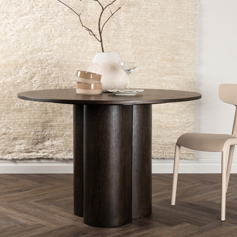 Se Triple - Spisebord i mocca farvet egefiner, diameter 110 cm. ❤ Kæmpe udvalg i 3-nordic - Køb online på udsalg og tilbud lige nu ❤ Hurtig levering til lave fragtpriser - Varenummer: 3-nordic-5396 og barcode / Ean: på lager - Udsalg på Spisestue - Spiseborde - Nordiske designs - enkelt, tidløst og elegant Spar stort – op til 59% - 2.739+ brands samlet til lave priser