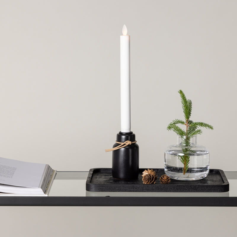 Se Luzz - Lysestage i sort plast med LED lys, 6 x 28 cm. ❤ Kæmpe udvalg i 3-nordic - Køb online på udsalg og tilbud lige nu ❤ Billig fragt og hurtig levering - Varenummer: 3-nordic-8344 og barcode / Ean: på lager - Udsalg på Lamper - Jule- & hyggelys - Lysestager - bordlamper Spar helt op til 79% - Over 739 kendte brands på udsalg
