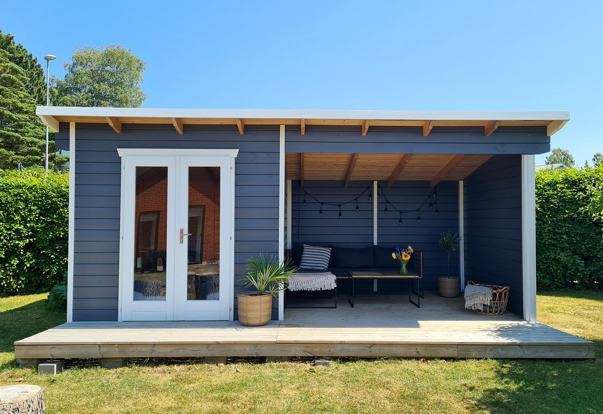 Tess havehus med loungeområde på i alt 13,75 m², 6,3 og 7,5 m², fra Sølund Huse