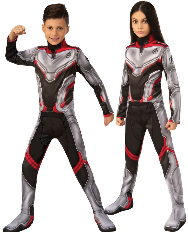 Se Avengers ENDGAME TEAM SUIT Udklædning (3-7 år)(Str. 132/M) ✔ Kæmpe udvalg i Rubie's - Køb online på udsalg og tilbud lige nu ✔ Billig fragt og hurtig levering - Varenummer: MMAction-2037006532 og 883028337033 på lager - Udsalg på Udklædningstøj Få op til 69% i rabat - Find over 1.798 mærker på udsalg