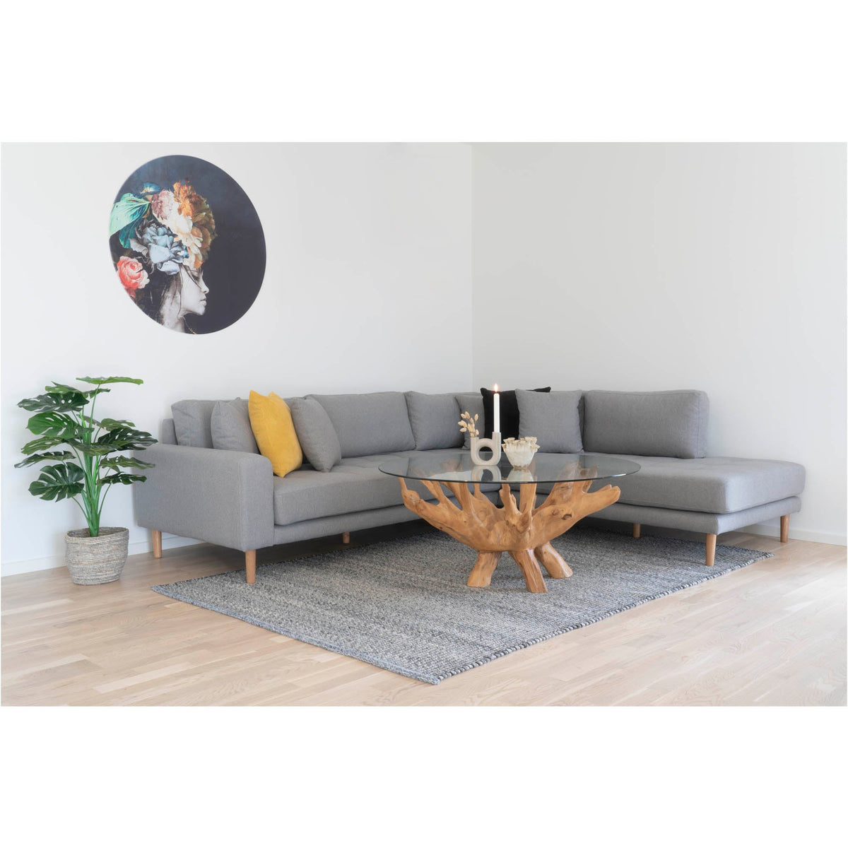 Se Amazonas Sofabord - Rundt sofabord med glas Ø110 cm ❤ Kæmpe udvalg i House Nordic - Køb online på udsalg og tilbud lige nu ❤ Lav fragtpris og hurtig levering - Varenummer: Bolig&Haven-42001779130620 og barcode / Ean: 5713917006298 på lager - Udsalg på Op til 61% rabat - Kendte mærker på udsalg – over 1.329 brands