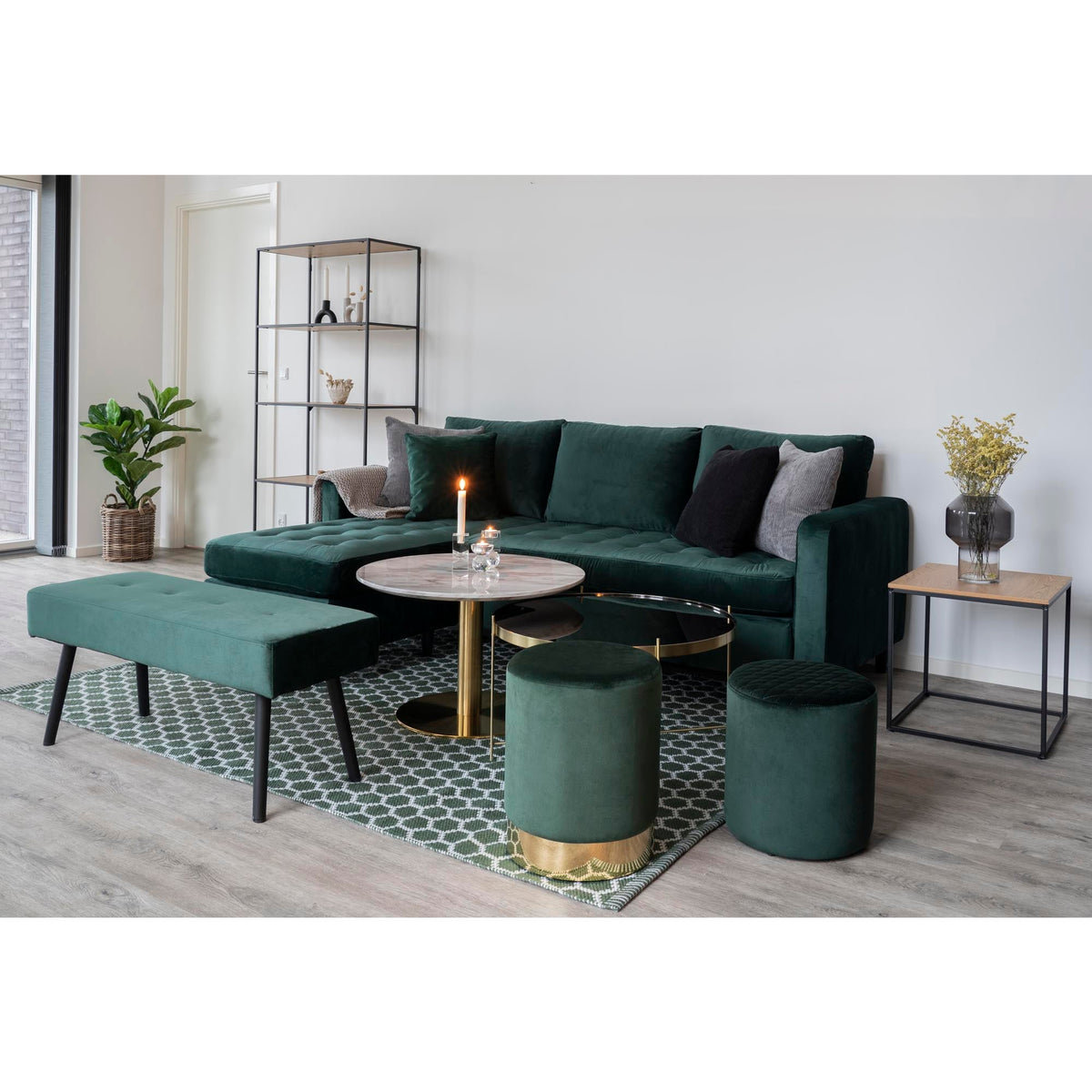 Se Bolzano Sofabord med top i marmor look og messing ben ø70x45cm ❤ Kæmpe udvalg i House Nordic - Køb online på udsalg og tilbud lige nu ❤ Meget billig fragt og hurtig levering - Varenummer: Bolig&Haven-42001782735100 og barcode / Ean: 5713917005444 på lager - Udsalg på Spar stort – op til 53% - Over 2.739 brands med kæmpe udsalg