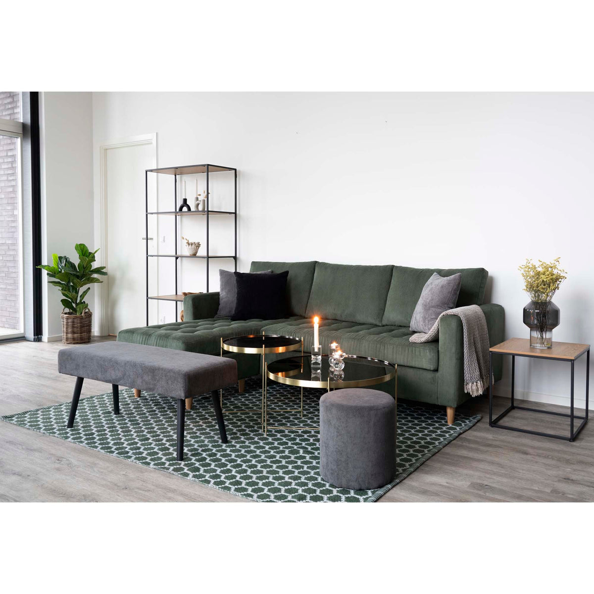 Se Venezia Sofabord - i messing farvet stål med glas ø70xh40cm ❤ Kæmpe udvalg i House Nordic - Køb online på udsalg og tilbud lige nu ❤ Super billig fragt og lynhurtig levering - Varenummer: Bolig&Haven-42001782898940 og barcode / Ean: 5713917002054 på lager - Udsalg på Op til 57% rabat - Kendte mærker på udsalg – over 1.329 brands