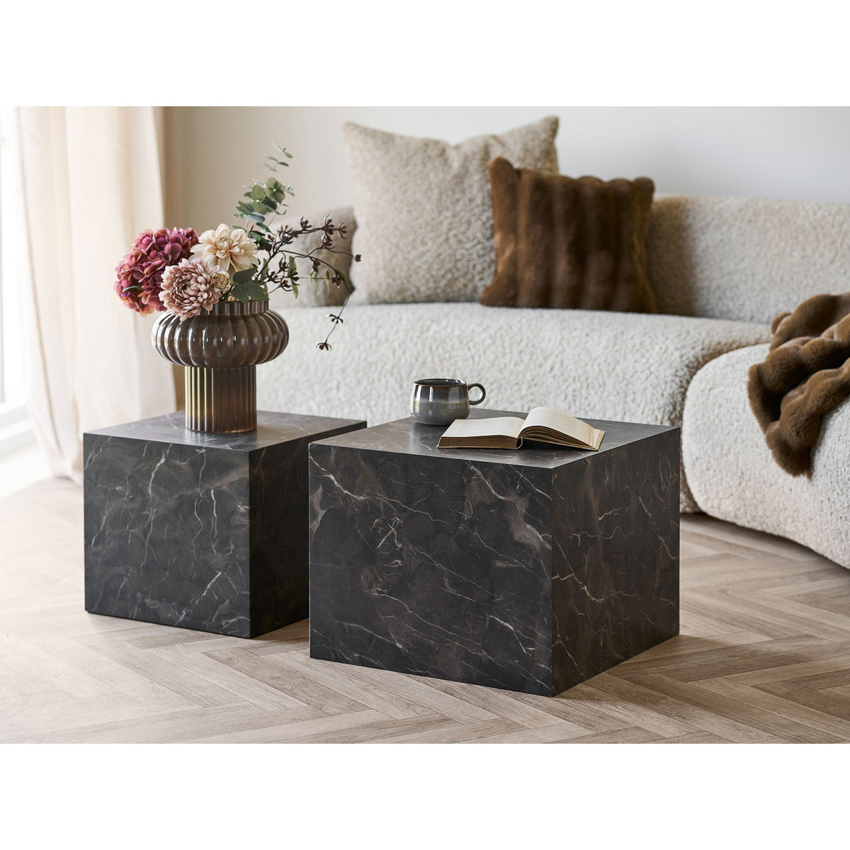 Se House Nordic - Prague sofaborde - Sæt af 2 - Brun marmorlook ❤ Kæmpe udvalg i House Nordic - Køb online på udsalg og tilbud lige nu ❤ Billig fragt • Hurtig levering - Varenummer: Bolig&Haven-52767172165962 og barcode / Ean: 5713917039517 på lager - Udsalg på Spar helt op til 73% - Stort udsalg på over 739 brands