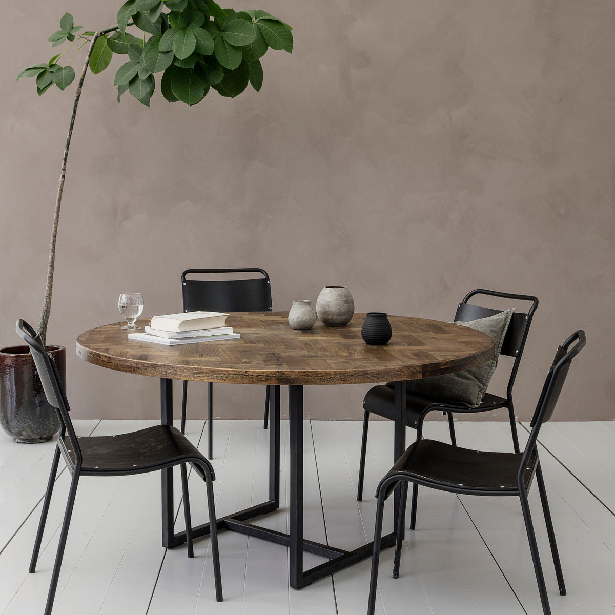 Se House Doctor - Spisebord Ø140 cm, Kant ❤ Kæmpe udvalg i House Doctor - Køb online på udsalg og tilbud lige nu ❤ Meget billig fragt og hurtig levering - Varenummer: Bolig&Haven-41104140337303 og barcode / Ean: 5707644548169 på lager - Udsalg på Store besparelser – op til 77% - Udsalg på mere end 2.281 populære mærker