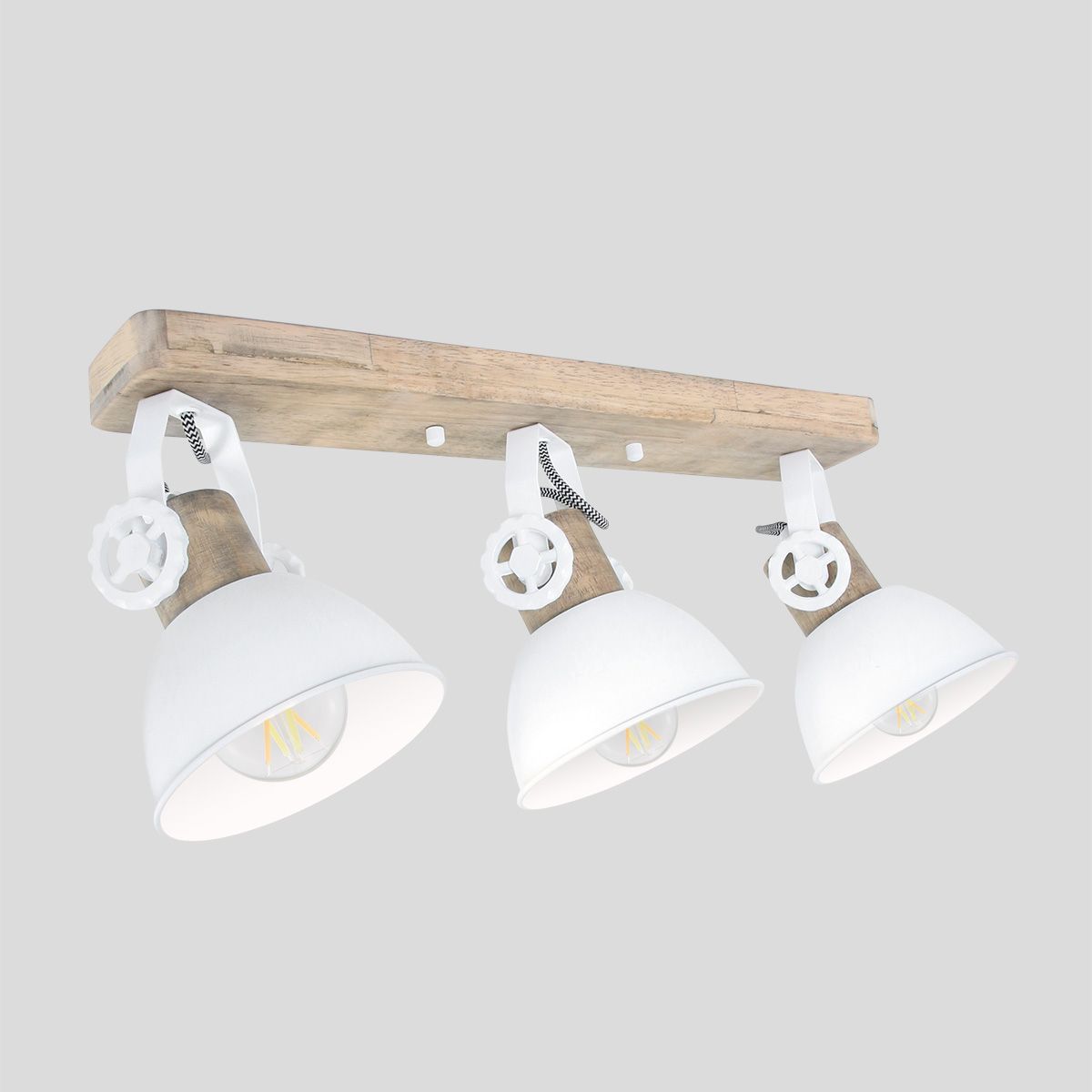 Se Bates - spotlampe med tre skærme i fem forskellige finish Metal - hvid ❤ Kæmpe udvalg i 3-nordic - Køb online på udsalg og tilbud lige nu ❤ Lav fragtpris og hurtig levering - Varenummer: 3-nordic-4181-6047 og barcode / Ean: på lager - Udsalg på Lamper - Spotlamper Få op til 67% i rabat - Shop udsalg fra mere end 1.798 mærker
