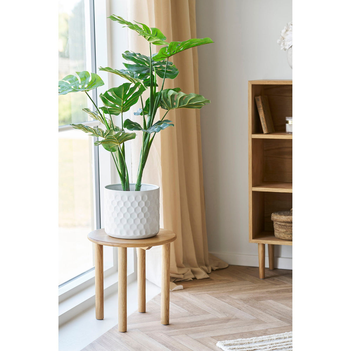 Se House Nordic - Jena Sidebord - Massiv Eg - Ø40 x 40 cm ❤ Kæmpe udvalg i House Nordic - Køb online på udsalg og tilbud lige nu ❤ Meget billig fragt og hurtig levering - Varenummer: Bolig&Haven-51555991355722 og barcode / Ean: 5713917038206 på lager - Udsalg på Spar stort – op til 71% - Eksklusivt udsalg på over 2.739 brands