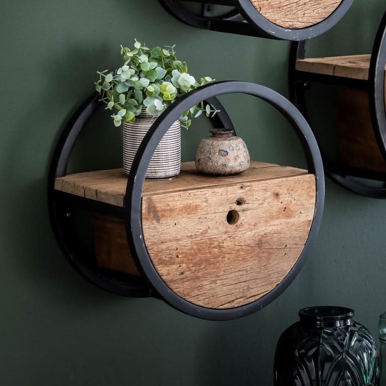 Se billigt tilbud på Rustico rund væghylde i genbrugstræ, ø 40 cm. Udsalg på 3-nordic med hurtig levering. Spar op til 51%.