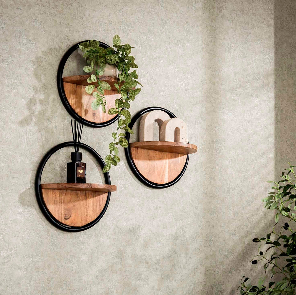 Se Tops - Væghylder i akacietræ og metal, sæt af 3 stk. ❤ Kæmpe udvalg i 3-nordic - Køb online på udsalg og tilbud lige nu ❤ Billig fragt og hurtig levering - Varenummer: 3-nordic-8527 og barcode / Ean: på lager - Udsalg på Dagligstue - Hylder Spar stort – op til 53% - Over 2.739 brands med kæmpe udsalg