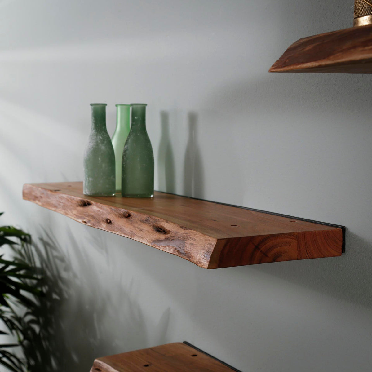 Se Patio - Væghylde i massiv træ, 120 cm ❤ Kæmpe udvalg i 3-nordic - Køb online på udsalg og tilbud lige nu ❤ Billig fragt og hurtig levering - Varenummer: 3-nordic-3037 og barcode / Ean: på lager - Udsalg på Opbevaring - Hylder Få op til 67% i rabat - Shop blandt over 2.739 brands
