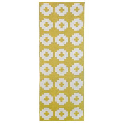 Se Brita Sweden Flower tæppe sun (gul) 70x150 cm ❤ Stort online udvalg i Brita Sweden ❤ Meget billig fragt og hurtig levering: 1 - 2 hverdage - Varenummer: NDN-25459-05 og barcode / Ean: '7340101905785 på lager - Udsalg på Home & Garden - Decor - Rugs Spar op til 67% - Over 1334 design mærker på udsalg