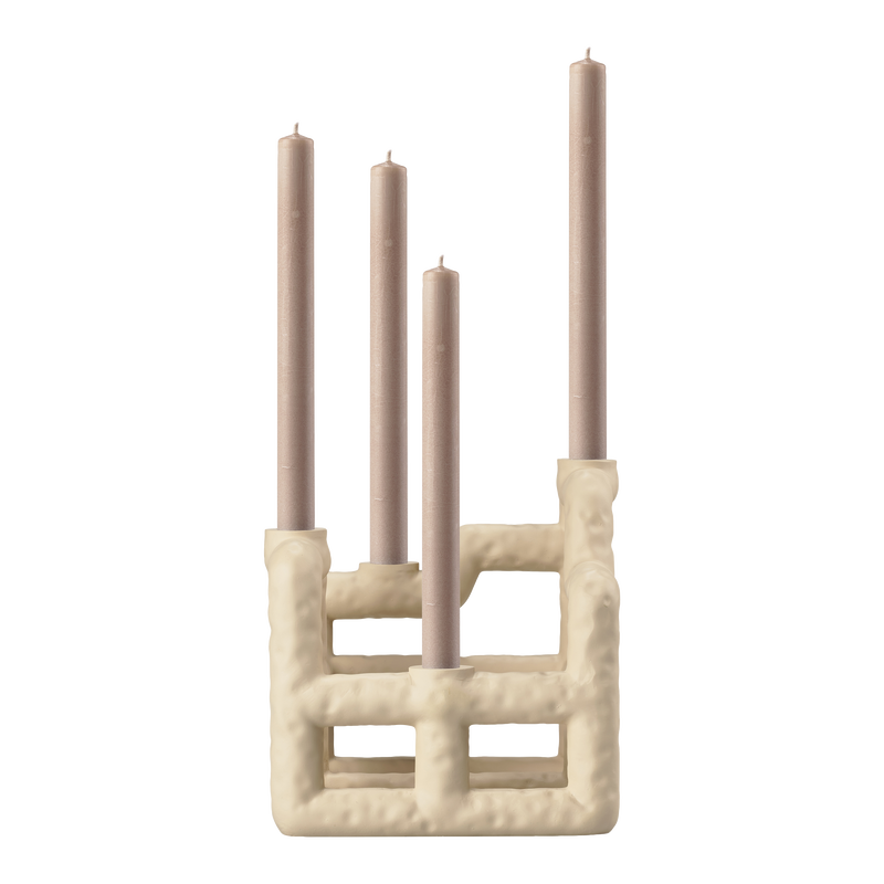 Se VILLA COLLECTION Lyng lysestage, til 4 kronelys - sand polyresin (21x21) ❤ Kæmpe udvalg i Villa Collection - Køb online på udsalg og tilbud lige nu ❤ Lav fragtpris og hurtig levering - Varenummer: Boboonline-86521 og barcode / Ean: 5722000259756 på lager - Udsalg på Interiør,Dekoration,Lysestager og fyrfadsstager,
Interiør,
Dekoration,
Bestsellers,
Samarbejdspartnere - B varer, Spar stort – op til 71% - Eksklusivt udsalg på over 2.739 brands