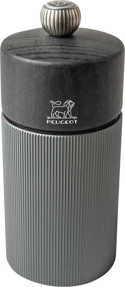 Se Peugeot Saltkværn Line 5 x 12 cm Grafit Aluminium/bøg Str 6 - Salt & Peber Træ ❤ Stort online udvalg i Peugeot ❤ Meget billig fragt og hurtig levering: 1 - 2 hverdage - Varenummer: MGS-S11176181 og barcode / Ean: 4006950039936 på lager - Udsalg på Bolig - Køkkenudstyr - Køkkenartikler - Salt & peber Spar op til 65% - Over 1112 kendte brands på udsalg