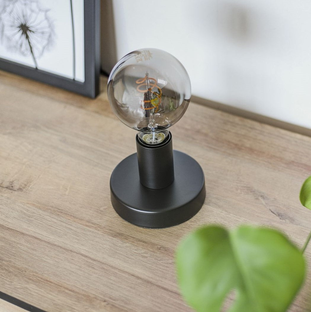 Se Canon - Bordlampe i sort metal ❤ Kæmpe udvalg i 3-nordic - Køb online på udsalg og tilbud lige nu ❤ Lav fragtpris og hurtig levering - Varenummer: 3-nordic-4265 og barcode / Ean: på lager - Udsalg på Lamper - Bordlamper Spar helt op til 79% - Over 2.739 kendte brands på udsalg