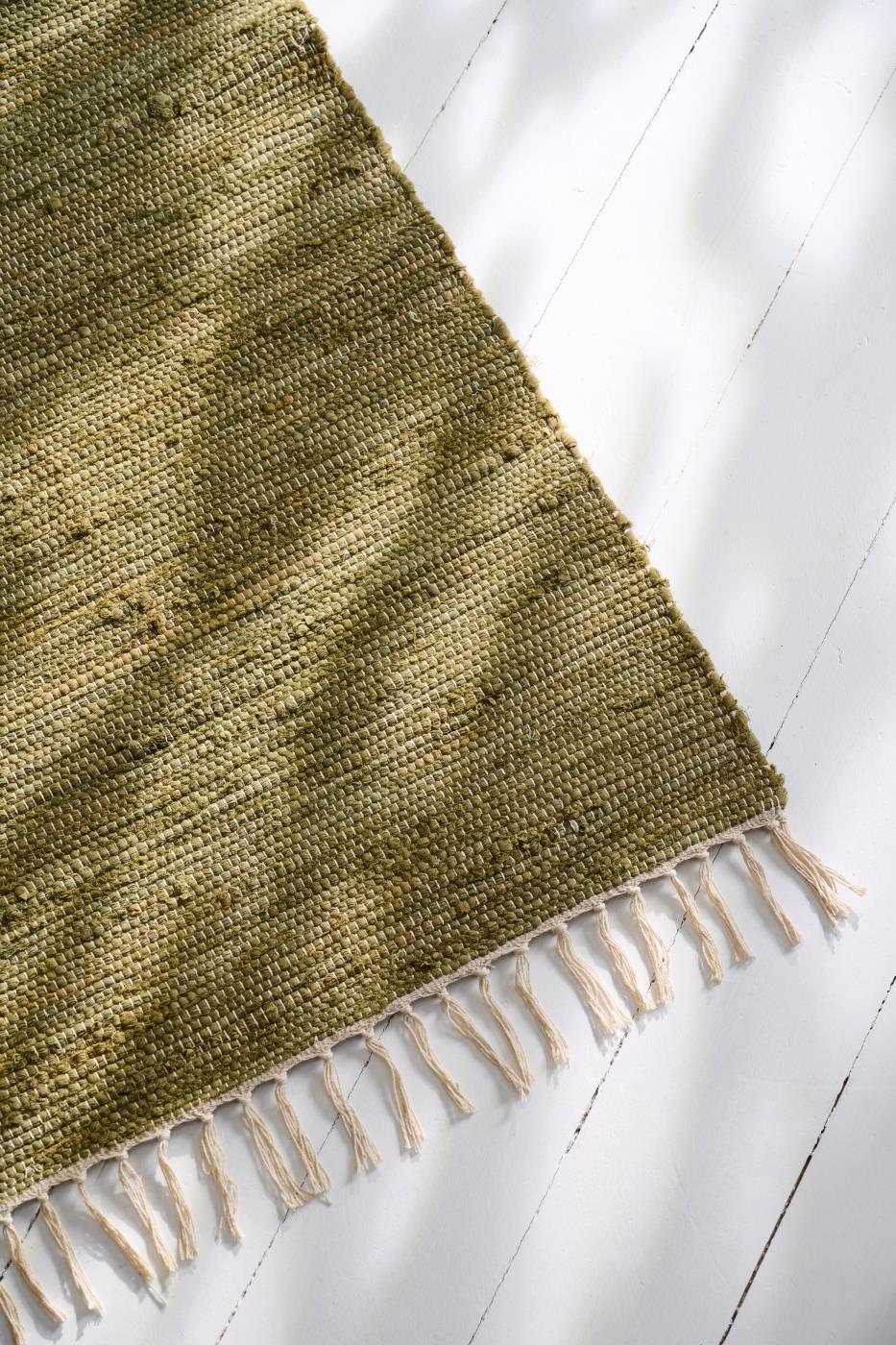 Se Ib Laursen - Kludeløber mosgrøn 120x60 cm ❤ Kæmpe udvalg i Ib Laursen - Køb online på udsalg og tilbud lige nu ❤ Lav fragtpris og hurtig levering - Varenummer: Bolig&Haven-50034883985738 og barcode / Ean: 5709898377014 på lager - Udsalg på Spar stort – op til 71% - Over 2.739 kendte brands på stort udsalg