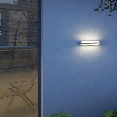Se billigt tilbud på Siam udendørslampe i sort metal og glas! Spar op til 54% på udsalg. Hurtig levering, 1-2 hverdage. Køb online nu!