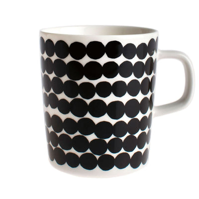 Se Marimekko Räsymatto krus 25 cl sort-hvid ✔ Kæmpe udvalg i Marimekko ✔ Hurtig levering: 1 - 2 Hverdage samt billig fragt - Varenummer: NDN-27300-01 og barcode / Ean: '6411253243900 på lager - Udsalg på Home & Garden - Kitchen & Dining - Tableware - Drinkware - Coffee & Tea Cups Spar op til 54% - Over 1160 kendte mærker på udsalg