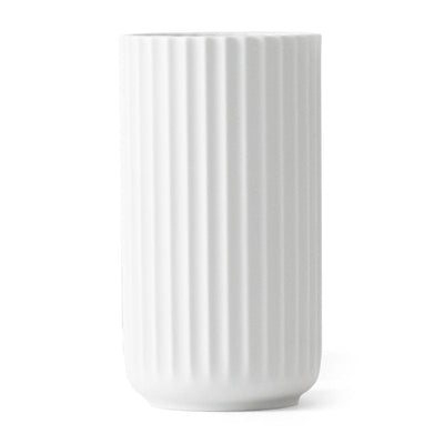 Se Lyngby Porcelæn Lyngby vase hvid 15 cm ✔ Kæmpe udvalg i Lyngby Porcelæn ✔ Hurtig levering: 1 - 2 Hverdage samt billig fragt - Varenummer: NDN-28511-04 og barcode / Ean: '5711507210032 på lager - Udsalg på Home & Garden - Decor - Vases Spar op til 64% - Over 1122 kendte brands på udsalg