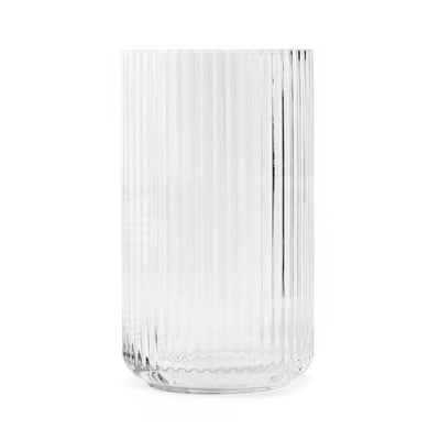 Se Lyngby Porcelæn Lyngby vase glas klar 25 cm ✔ Kæmpe udvalg i Lyngby Porcelæn ✔ Hurtig levering: 1 - 2 Hverdage samt billig fragt - Varenummer: KTT-28518-04 og barcode / Ean: '5711507218014 på lager - Udsalg på Indretning - Dekoration - Vaser Spar op til 52% - Over 1354 kendte brands på udsalg