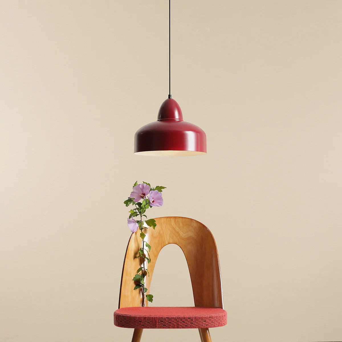 Se Kosmo - Loftlampe i vinrød metal ❤ Kæmpe udvalg i 3-nordic - Køb online på udsalg og tilbud lige nu ❤ Super billig fragt og lynhurtig levering - Varenummer: 3-nordic-8731 og barcode / Ean: på lager - Udsalg på Lamper - Loftlamper - pendler - Pendler med 1 skærm Store besparelser – op til 71% - Spar stort på mere end 2.739 brands