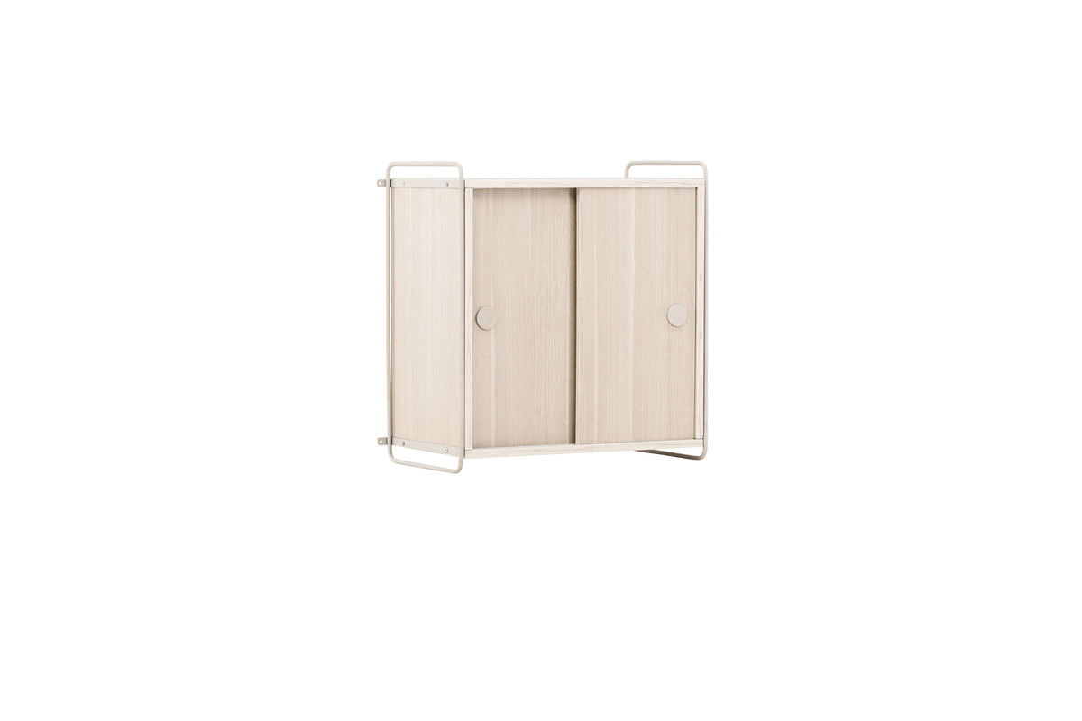 Se VENTURE DESIGN Paris vægskab, m. 2 skydelåger - hvidvasket MDF (61x35x67,8cm) ❤ Kæmpe udvalg i Venture Design - Køb online på udsalg og tilbud lige nu ❤ Meget billig fragt og hurtig levering: 1 - 2 hverdage - Varenummer: Boboonline-113815 og barcode / Ean: 7340220816191 på lager - Udsalg på Møbler,Skabe,Vægskabe Spar op til 51% - Over 785 kendte brands på udsalg