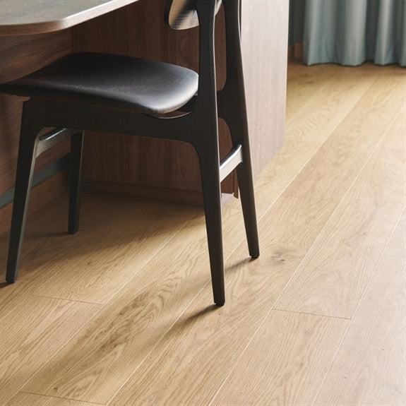 Bjelin Woodura Plank Kvarnby L plankegulv i eg Nature med naturlig matlak