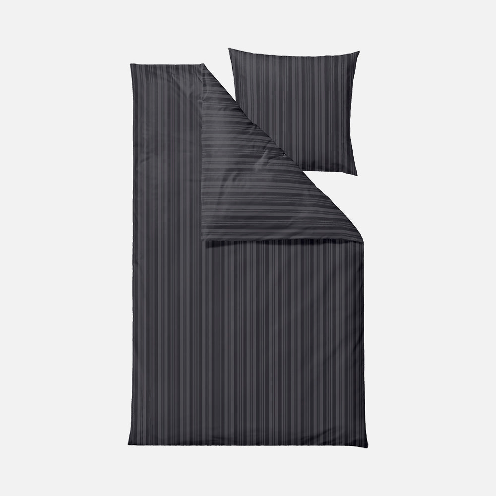 Se Södahl NOBLE Sengetøj - flere farver - 140x200 cm - Mørkegrå ❤ Kæmpe udvalg i Södahl - Køb online på udsalg og tilbud lige nu ❤ Lav fragtpris og hurtig levering - Varenummer: HomeFeeling-5202 og barcode / Ean: 5722000319306 på lager - Udsalg på Sengetøj - Bomuldssatin Spar helt op til 79% - Udsalg på produkter fra mere end 2.739 brands