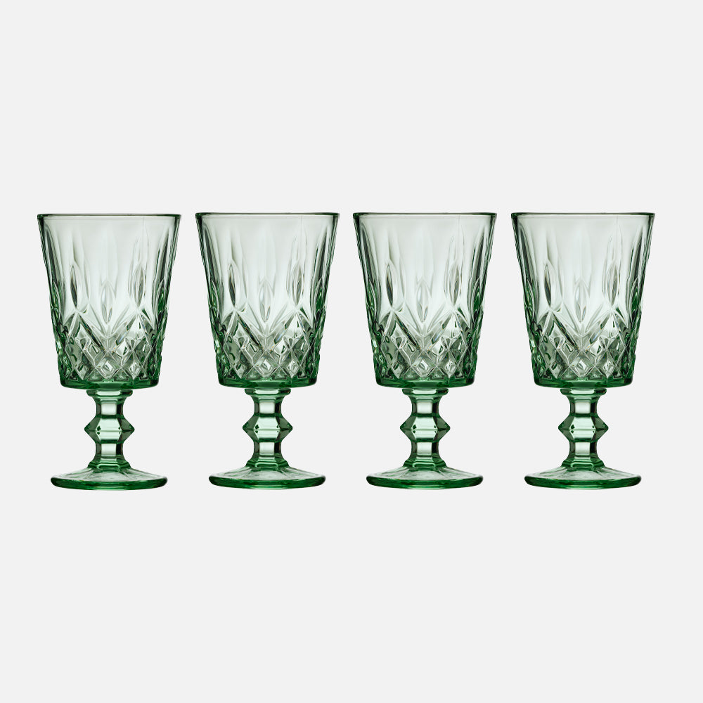 Se Lyngby Glas SORRENTO Farvet vinglas 4-pak - Grøn ❤ Kæmpe udvalg i Lyngby Glas - Køb online på udsalg og tilbud lige nu ❤ Billig fragt • Hurtig levering - Varenummer: HomeFeeling-5708 og barcode / Ean: 5722000323617 på lager - Udsalg på Alt i køkkenting og borddækning - Servering og glas Spar helt op til 57% - Stort udsalg på over 739 brands
