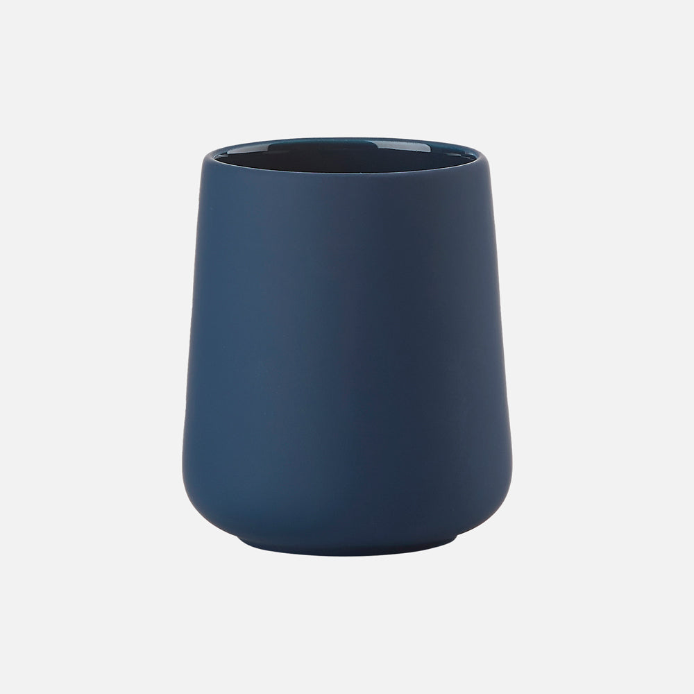 Se Zone Danmark NOVA ONE Tandkrus - Royal blue ❤ Kæmpe udvalg i Zone Danmark - Køb online på udsalg og tilbud lige nu ❤ Super billig fragt og lynhurtig levering - Varenummer: HomeFeeling-6643 og barcode / Ean: 5708760631568 på lager - Udsalg på Alt til badeværelset - Tandkrus Spar helt op til 57% - 2.739 kendte brands til outletpriser