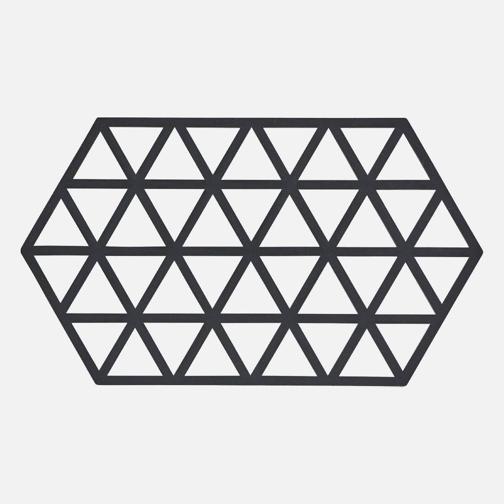 Se Zone Danmark TRIANGLES Bordskåner 2 størrelser - Sort - Stor ❤ Kæmpe udvalg i Zone Danmark - Køb online på udsalg og tilbud lige nu ❤ Super billig fragt og lynhurtig levering - Varenummer: HomeFeeling-7260 og barcode / Ean: 5722000124306 på lager - Udsalg på Alt i køkkenting og borddækning - Servering og glas Spar stort – op til 71% - Kæmpe udsalg på over 2.739 brands