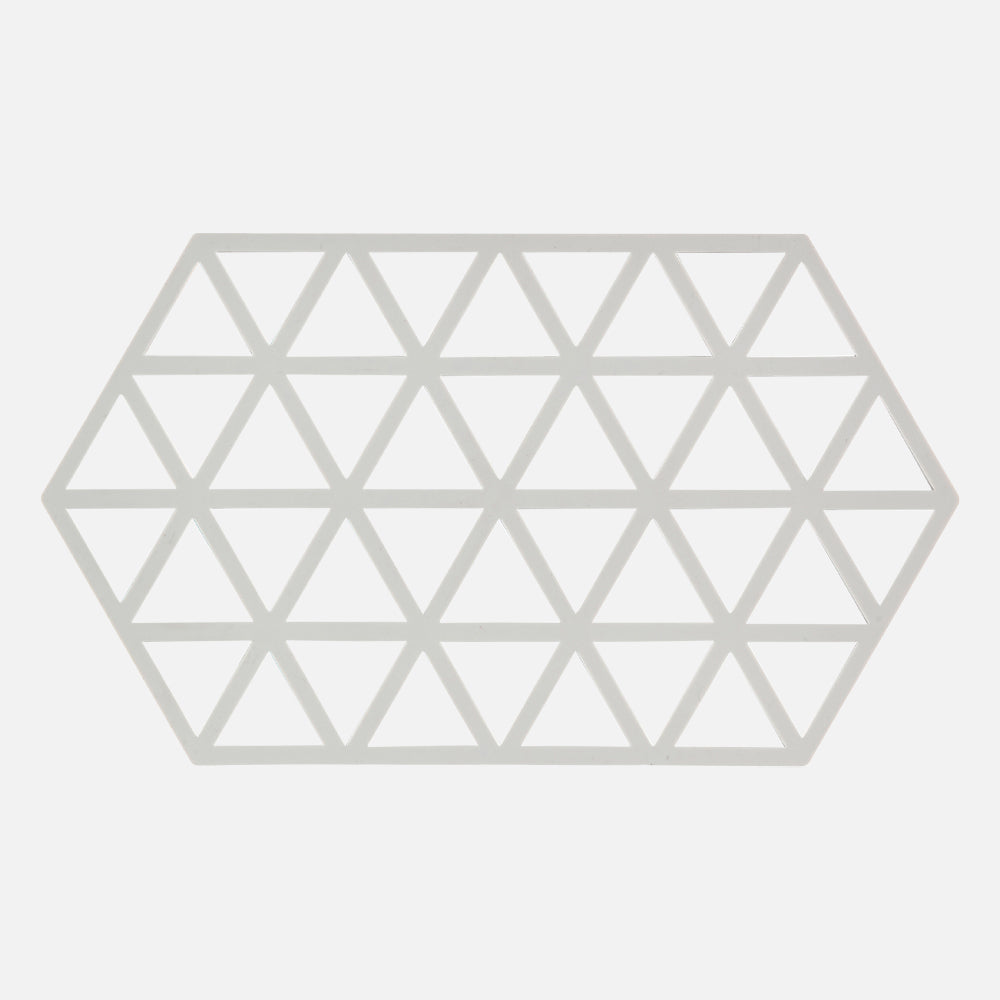 Se Zone Danmark TRIANGLES Bordskåner 2 størrelser - Lys grå - Stor ❤ Kæmpe udvalg i Zone Danmark - Køb online på udsalg og tilbud lige nu ❤ Meget billig fragt og hurtig levering - Varenummer: HomeFeeling-7256 og barcode / Ean: 5708760657247 på lager - Udsalg på Alt i køkkenting og borddækning - Servering og glas Store besparelser – op til 71% - Store besparelser på over 2.739 brands