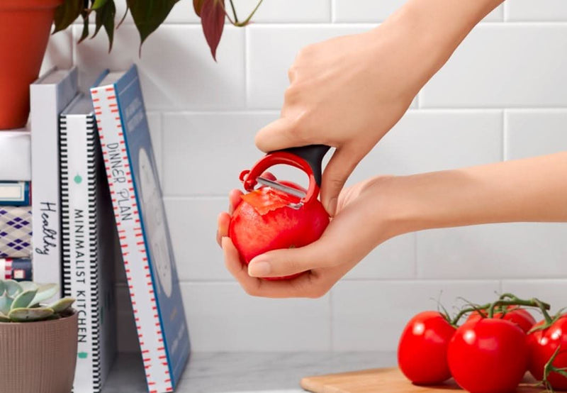 Brix Design OXO Savtakket Skræller/tomatskræller