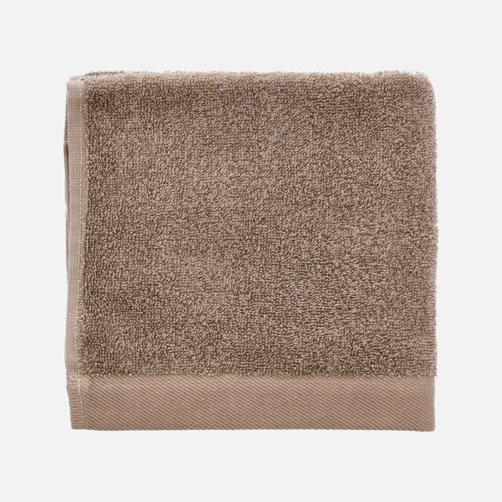 Se Södahl Organic ORGANIC COMFORT Håndklæder - Lysebrun - 40x60 cm ❤ Kæmpe udvalg i Södahl Organic - Køb online på udsalg og tilbud lige nu ❤ Meget billig fragt og hurtig levering - Varenummer: HomeFeeling-6689 og barcode / Ean: 5722000338543 på lager - Udsalg på Alt til badeværelset - Håndklæder Op til 61% rabat - Over 2.739 mærker samlet ét sted