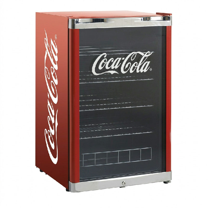 Rødt Coca Cola køleskab på 115 liter fra Scandomestic med kromhåndtag