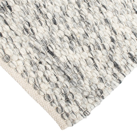 Lys grå Greenland uldtæppe fra HC Interior Rugs i størrelsen 140 x 200 cm