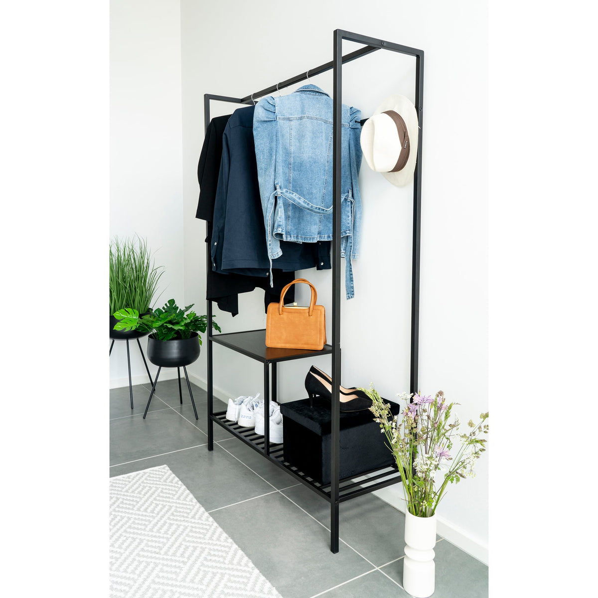 Se House Nordic - Vita Garderobe - m, hylder, 101x38x170cm ❤ Kæmpe udvalg i House Nordic - Køb online på udsalg og tilbud lige nu ❤ Billig fragt • Hurtig levering - Varenummer: Bolig&Haven-42449262903548 og barcode / Ean: 5713917008902 på lager - Udsalg på Få op til 67% i rabat - Shop udsalg fra mere end 1.798 mærker