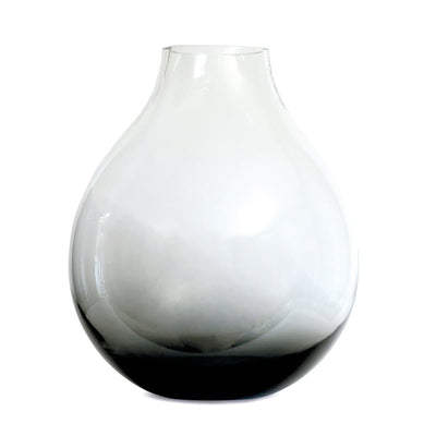 Se Ro Collection Flower vase no. 24 Smoked grey ✔ Kæmpe udvalg i Ro Collection ✔ Hurtig levering: 1 - 2 Hverdage samt billig fragt - Varenummer: NDN-36617-01 og barcode / Ean: '5712129020849 på lager - Udsalg på Home & Garden - Decor - Vases Spar op til 54% - Over 1150 kendte brands på udsalg