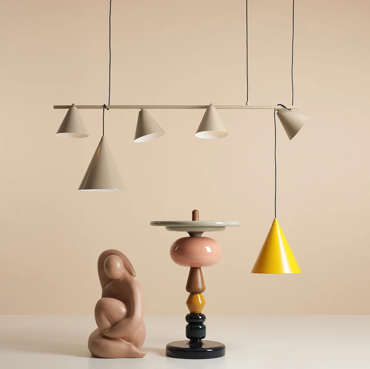 Se Frigg- Loftlampe i beige metal ❤ Kæmpe udvalg i 3-nordic - Køb online på udsalg og tilbud lige nu ❤ Hurtig levering til lave fragtpriser - Varenummer: 3-nordic-4956 og barcode / Ean: på lager - Udsalg på Lamper - Loftlamper - pendler - Langbordspendler Op til 63% rabat - Mere end 1.329 populære mærker på udsalg