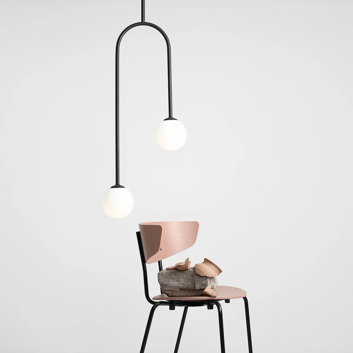 Se Novus - Loftlampe i sort metal og glas ❤ Kæmpe udvalg i 3-nordic - Køb online på udsalg og tilbud lige nu ❤ Meget billig fragt og hurtig levering - Varenummer: 3-nordic-3549 og barcode / Ean: på lager - Udsalg på Lamper - Loftlamper - pendler - Plafond lamper & lysekroner Spar stort – op til 53% - Over 2.739 brands med kæmpe udsalg