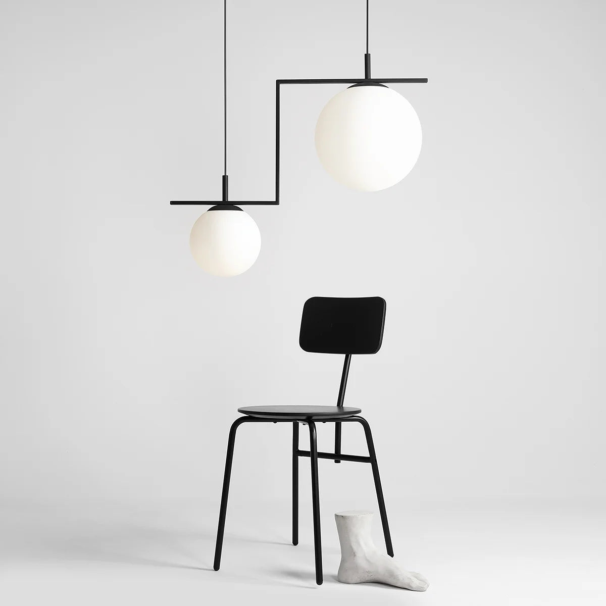 Se Moma - Loftlampe i sort metal og hvidt glas ❤ Kæmpe udvalg i 3-nordic - Køb online på udsalg og tilbud lige nu ❤ Meget billig fragt og hurtig levering - Varenummer: 3-nordic-3310 og barcode / Ean: på lager - Udsalg på Lamper - Loftlamper - pendler - Langbordspendler Spar stort – op til 71% - Over 2.739 kendte brands på stort udsalg