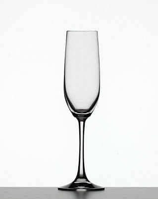 Se Spiegelau Vino Grande Champagneflute 22,7cm/18,5CL. - Champagneglas ❤ Stort online udvalg i Spiegelau ❤ Meget billig fragt og hurtig levering: 1 - 2 hverdage - Varenummer: MGS-S11073239 og barcode / Ean: 4003322243649 på lager - Udsalg på Bolig - Borddækning - Glas - Champagneglas Spar op til 55% - Over 1334 design brands på udsalg