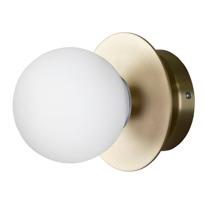 Se Globen Lighting Art Deco IP44 væglampe/plafond Børstet messing ✔ Kæmpe udvalg i Globen Lighting ✔ Hurtig levering: 1 - 2 Hverdage samt billig fragt - Varenummer: KTT-40132-01 og barcode / Ean: '7319436941652 på lager - Udsalg på Belysning - Lamper - Væglamper Spar op til 66% - Over 1300 kendte brands på udsalg
