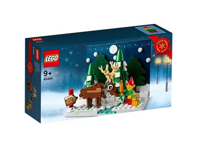 LEGO Julemandens Forhave 40484 med alf, rensdyr, bæk, snedækkede træer og Nordpolen-skilt