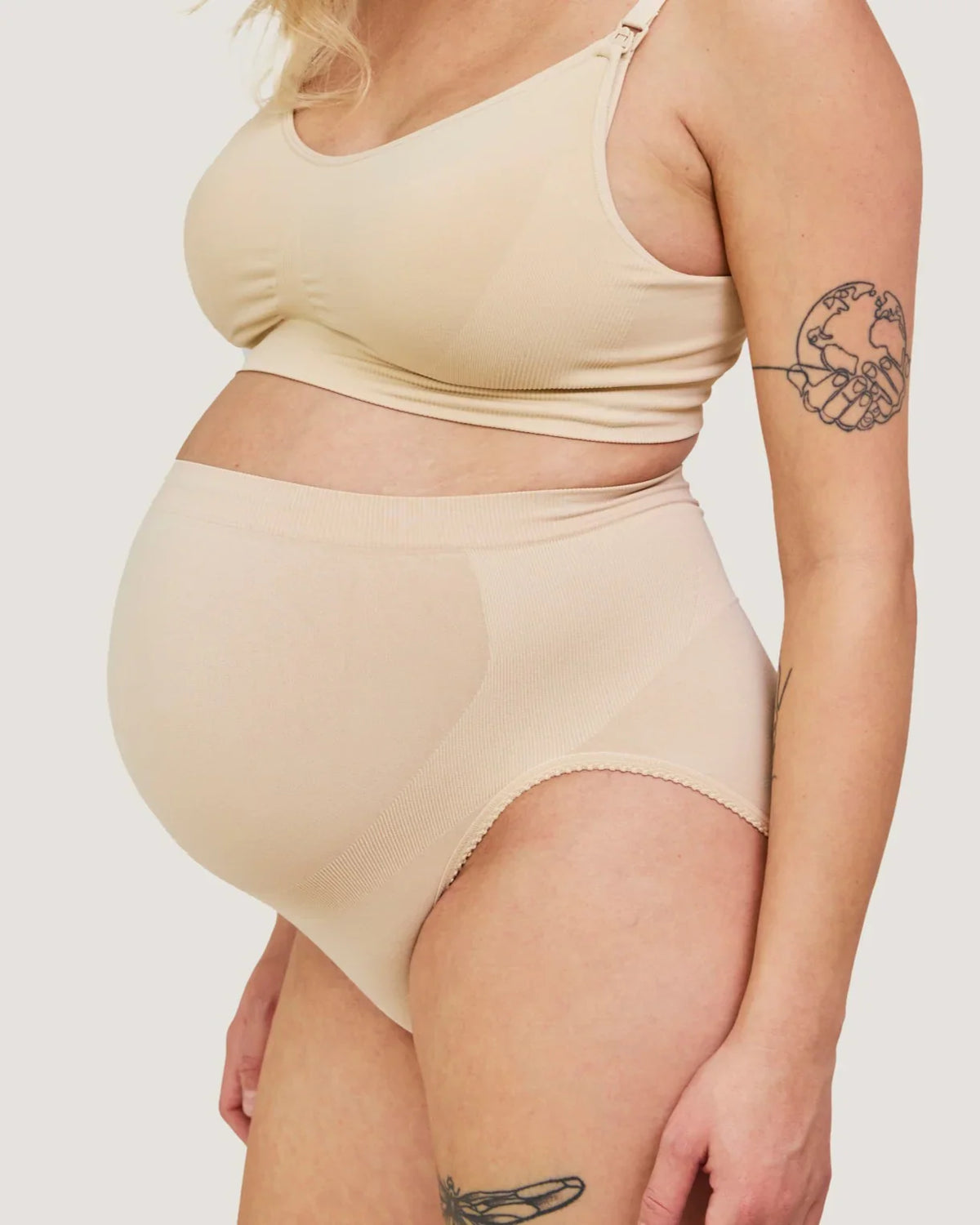 Carriwell graviditetsstøttetrusser i beige, størrelse M