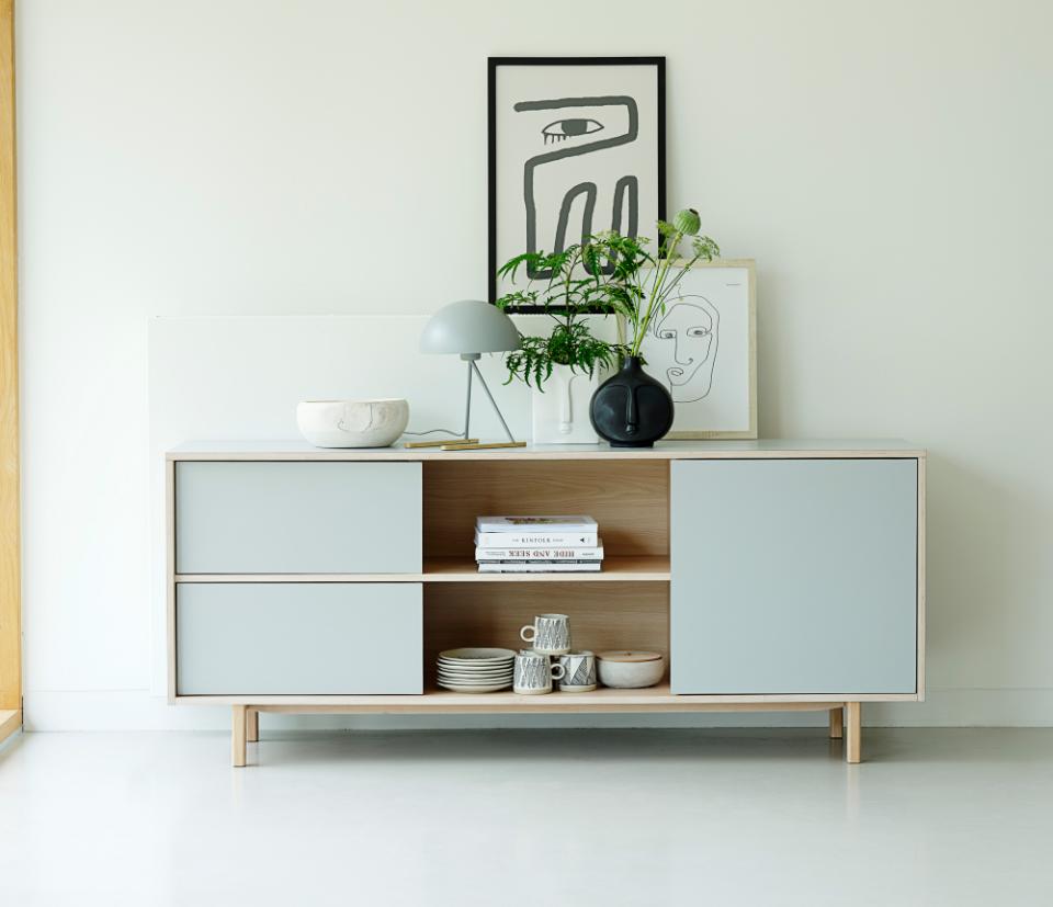 Se Bilbao skænk, hvid grå, 180x75x45cm ❤ Kæmpe udvalg i Unique furniture - Køb online på udsalg og tilbud lige nu ❤ Billig fragt og hurtig levering - Varenummer: Bolig&Haven-53109268873546 og barcode / Ean: 5,70475E+12 på lager - Udsalg på Op til 61% rabat - Find tilbud fra over 2.739 mærker