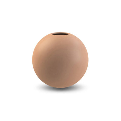 Se Cooee Design Ball vase Café au Lait 8 cm ✔ Kæmpe udvalg i Cooee Design ✔ Hurtig levering: 1 - 2 Hverdage samt billig fragt - Varenummer: KTT-41604-01 og barcode / Ean: '7350057805107 på lager - Udsalg på Indretning - Dekoration - Vaser Spar op til 58% - Over 1112 kendte brands på udsalg