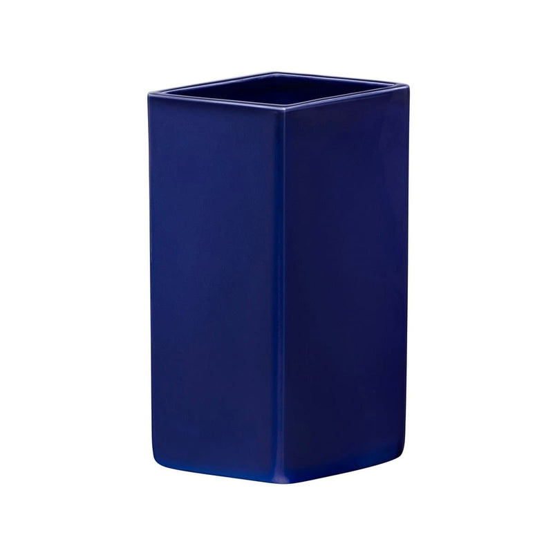 Se Iittala Ruutu keramikvase 180 mm Mørkeblå ✔ Kæmpe udvalg i Iittala ✔ Hurtig levering: 1 - 2 Hverdage samt billig fragt - Varenummer: KTT-42232-01 og barcode / Ean: &